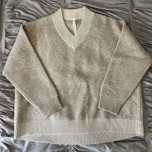 Women’s lululemon beige wool sweater